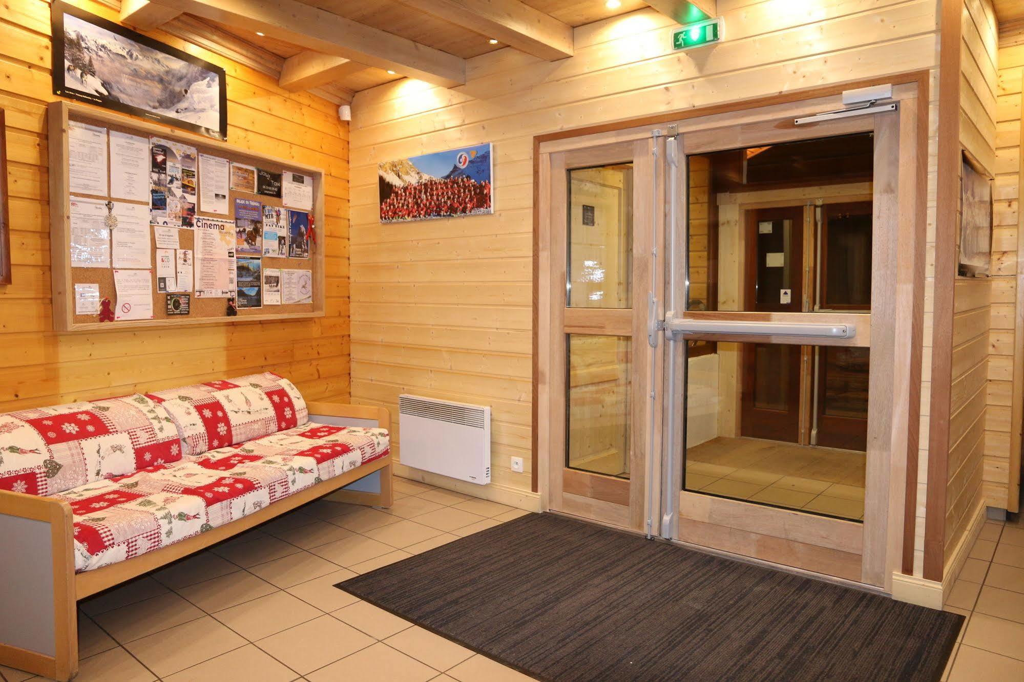 Hotel Emeraude Peisey-Nancroix Exterior photo